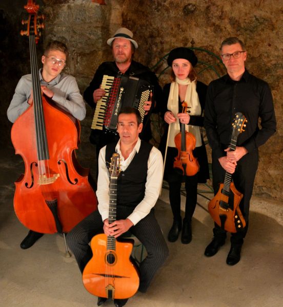 tl_files/stadtmuseum/images/2_Sonderausstellungen/2019/Foto Swingfabrik.JPG